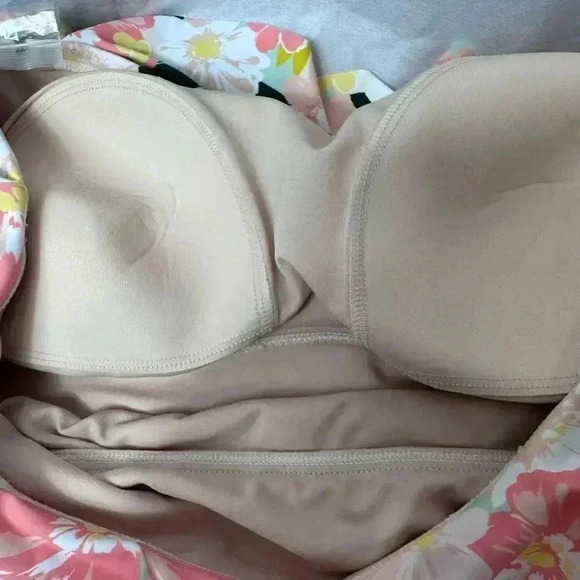 Isabel Maternity Floral One Piece Swimsuit - Picture 9 of 11